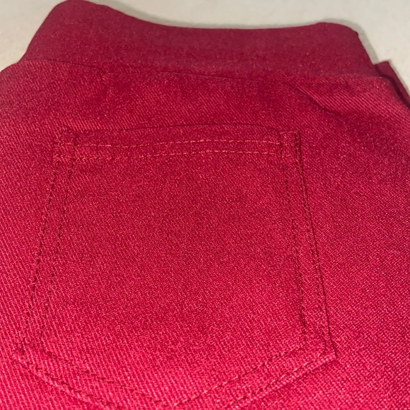 Medium sized stretch jeggings! - Picture 5 of 10